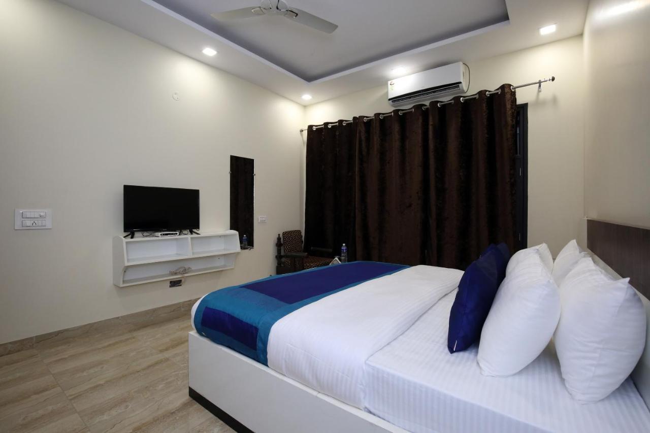 Fabhotel Shashank Villa Chandīgarh 外观 照片